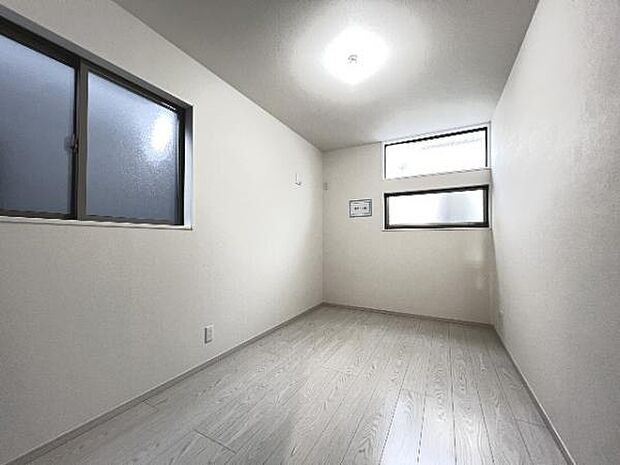 子供部屋にもちょうど良い大きさのお部屋です。