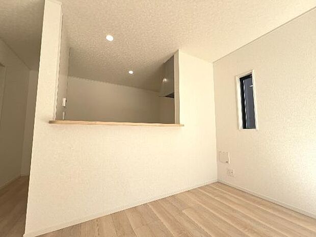 ご家族の温かい時間を演出するダイニングスペースです。