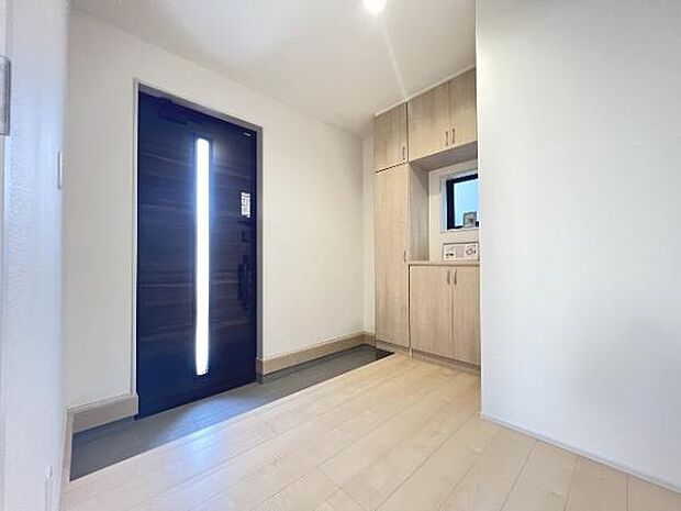 いつも気持ちよくご家族を迎えられる玄関です。