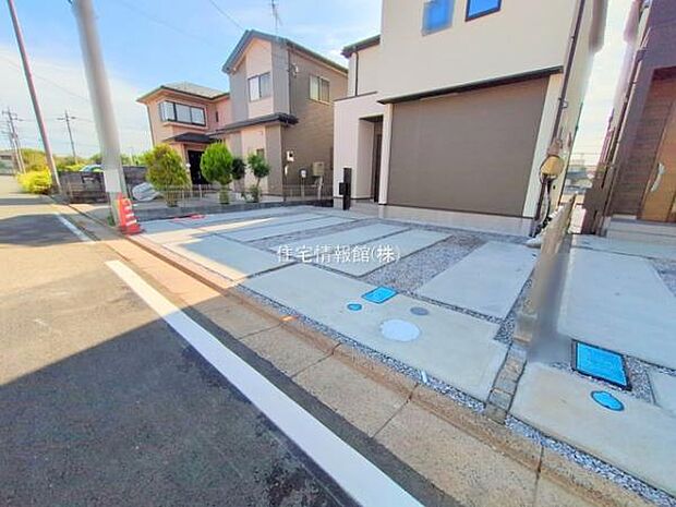 3台駐車可能なので、ご家族で複数台所有する際や来客時に役立ちます。