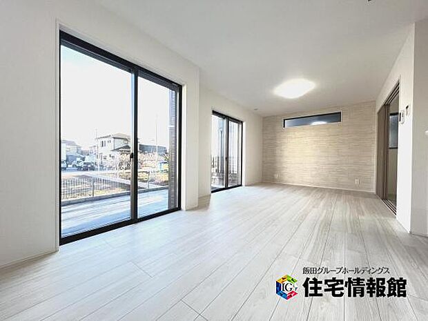 リビングダイニングになります。ご家族そろっての素敵な空間になりそうですね。