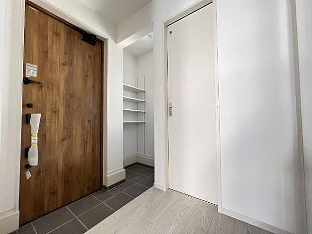 いつも気持ちよくご家族を迎えられる玄関です。