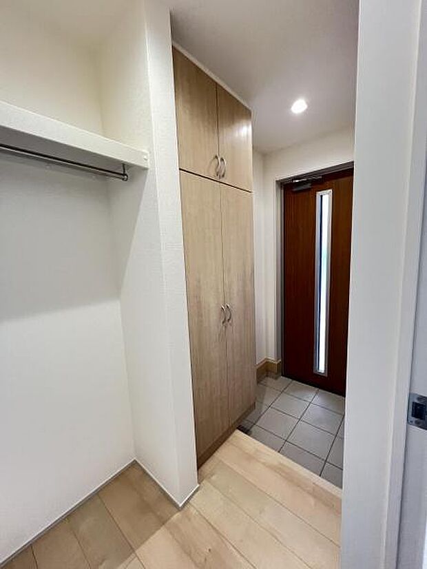 いつも気持ちよくご家族を迎えられる玄関です。