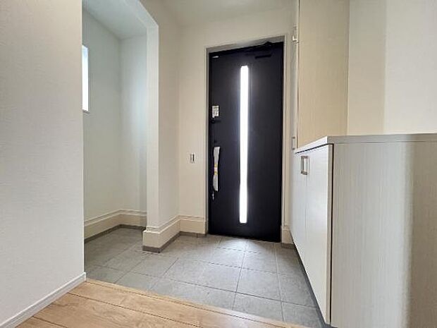 玄関がいつも片づくシューズインクローゼットがあります。