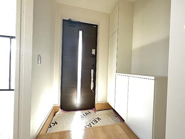 いつも気持ちよくご家族を迎えられる玄関です。