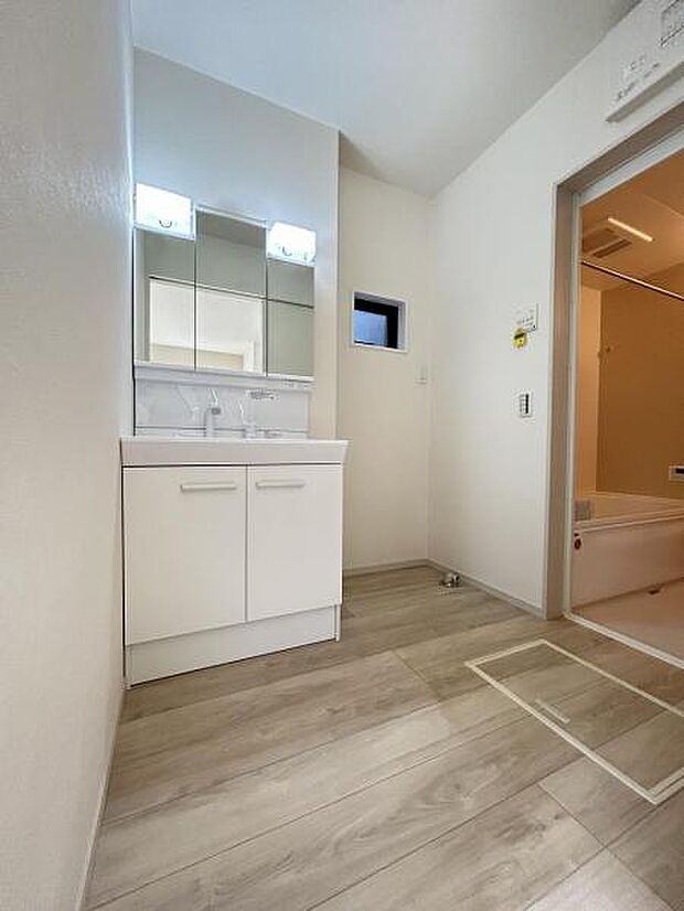 お天気を気にせずお洗濯ができ、室内干し可能です。