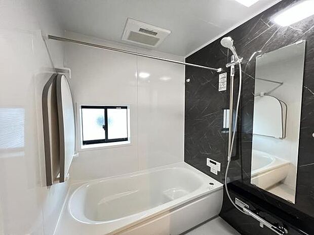 お風呂でほっとひといき。1日の疲れを癒しましょう。