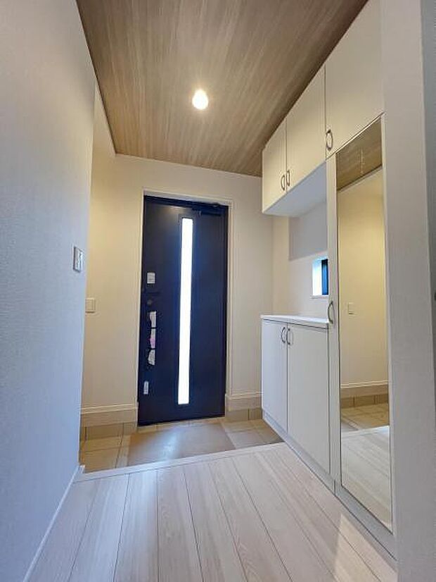 いつも気持ちよくご家族を迎えられる玄関です。