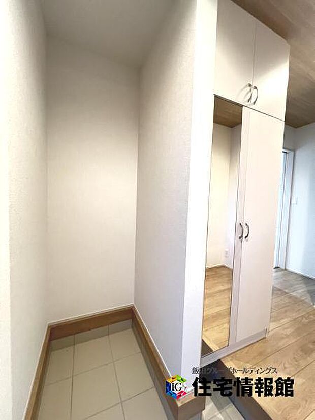 玄関がいつも片づくシューズインクローゼットがあります。