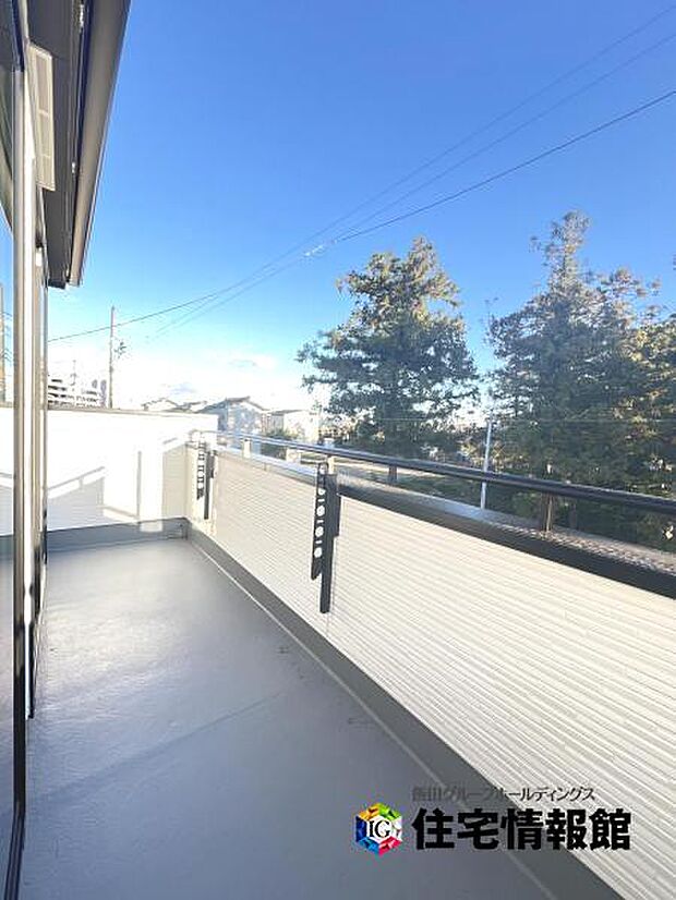 お洗濯ものを気持ち良く太陽の光で干せるのが嬉しいですね。