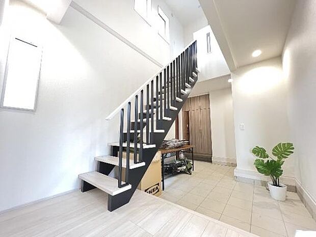 1階玄関土間スペースです。