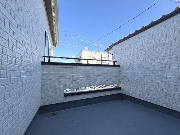 お洗濯ものを気持ち良く太陽の光で干せるのが嬉しいですね。