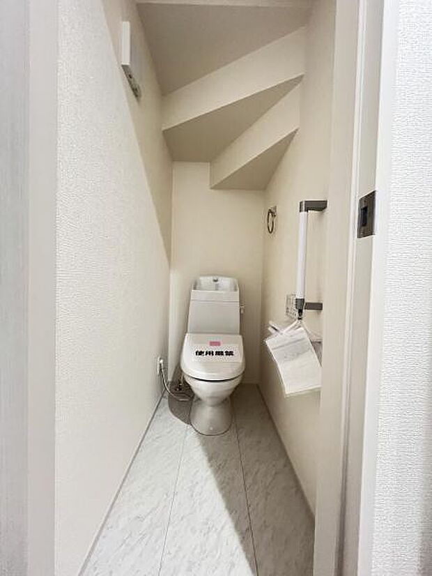 ほっと安らげるトイレ空間です。