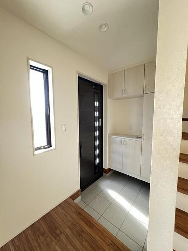 いつも気持ちよくご家族を迎えられる玄関です。