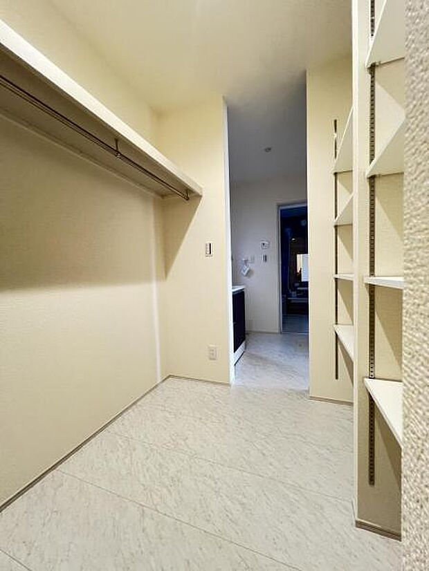 脱衣所は小さなお子様がいるご家庭にも重宝されます。