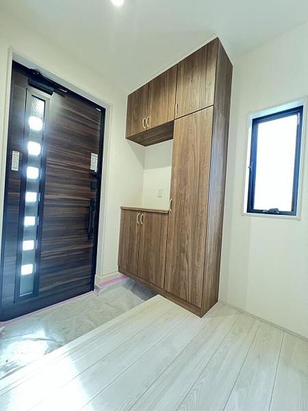 いつも気持ちよくご家族を迎えられる玄関です。