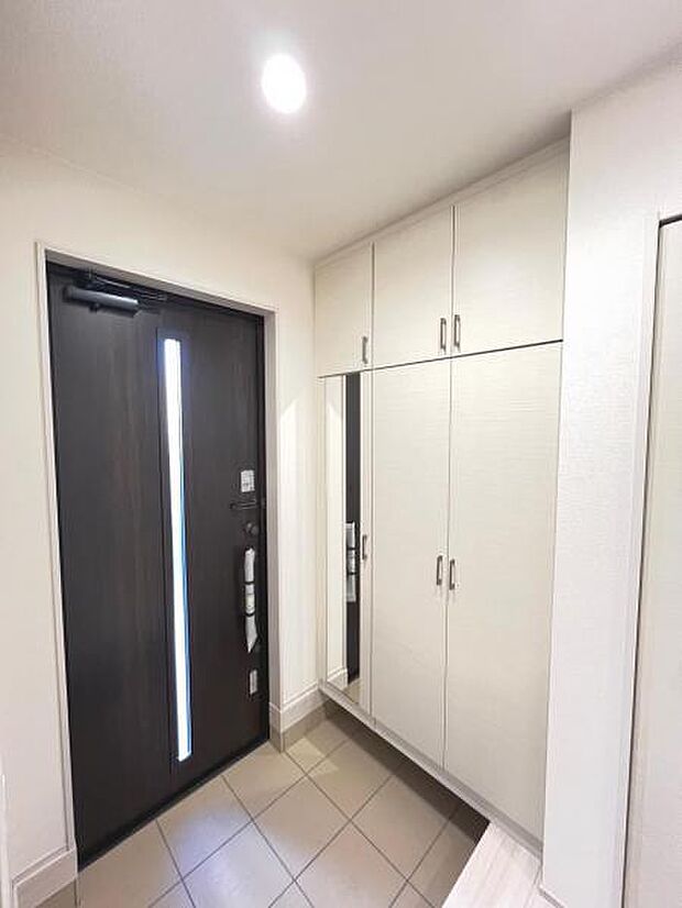 いつも気持ちよくご家族を迎えられる玄関です。