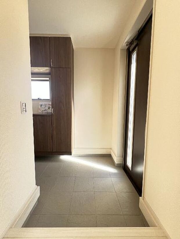 いつも気持ちよくご家族を迎えられる玄関です。