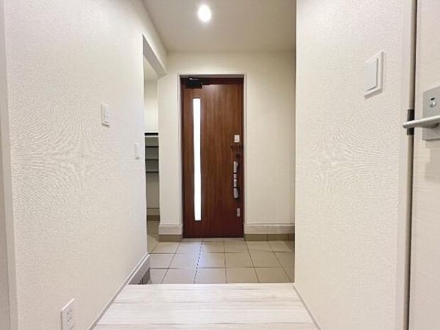 いつも気持ちよくご家族を迎えられる玄関です。