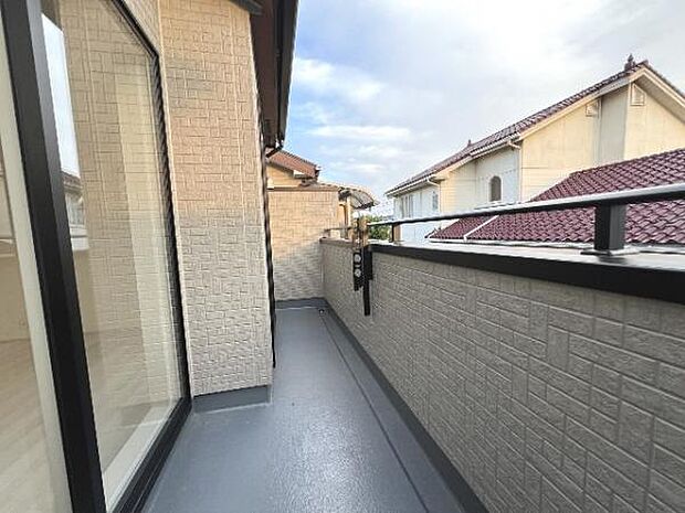 お洗濯ものを気持ち良く太陽の光で干せるのが嬉しいですね。