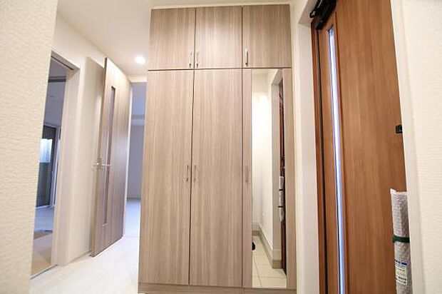 いつも気持ちよくご家族を迎えられる玄関です。