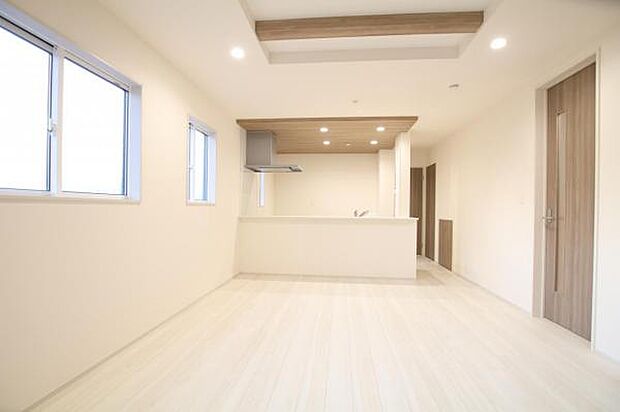 家族団らんの場所としてゆったりと居心地の良いリビングです。