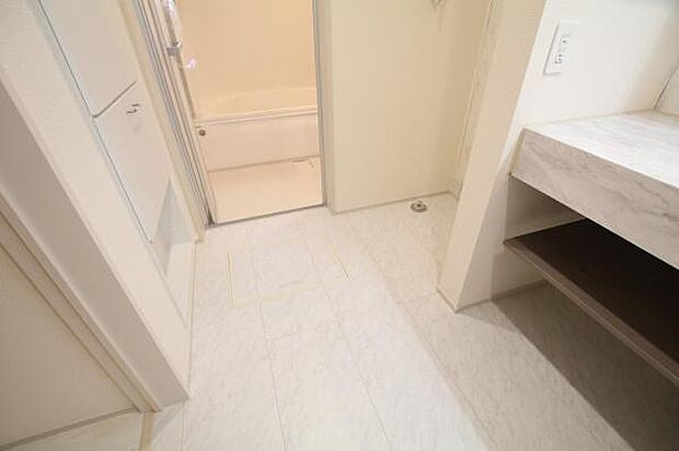 脱衣所は小さなお子様がいるご家庭にも重宝されます。