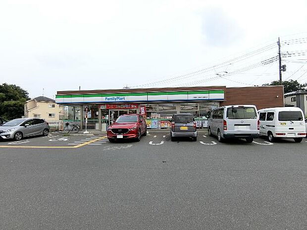 ファミリーマート 川越安比奈親水公園前店まで約300m(徒歩4分)