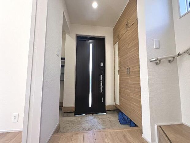 いつも気持ちよくご家族を迎えられる玄関です。