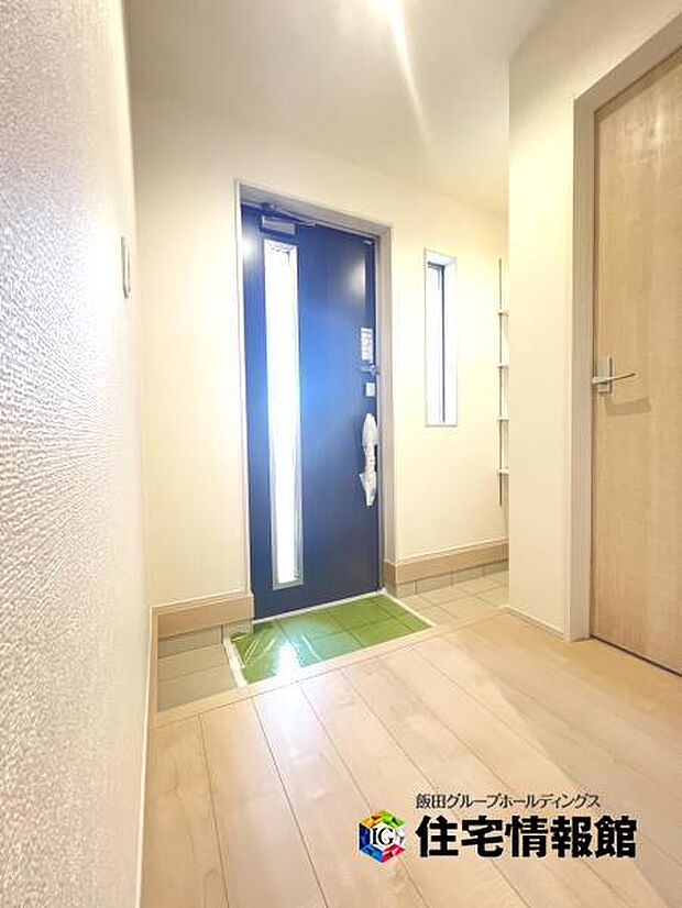 いつも気持ちよくご家族を迎えられる玄関です。