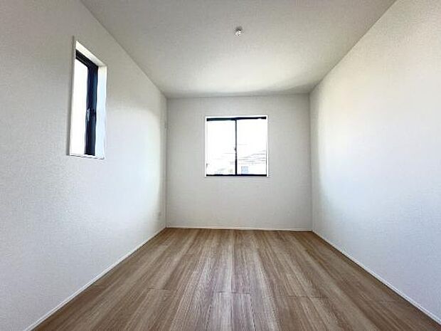 子供部屋にもちょうど良い大きさのお部屋です。