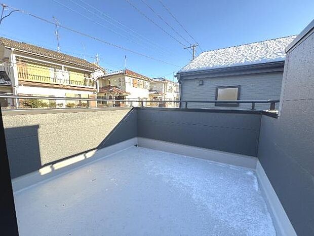 お洗濯ものを気持ち良く太陽の光で干せるのが嬉しいですね。