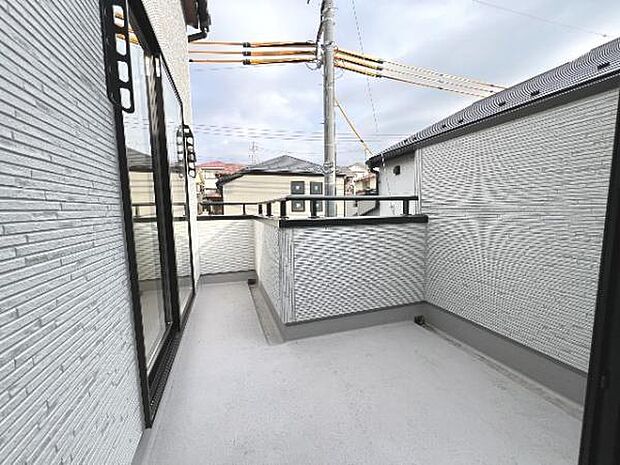 お洗濯ものを気持ち良く太陽の光で干せるのが嬉しいですね。