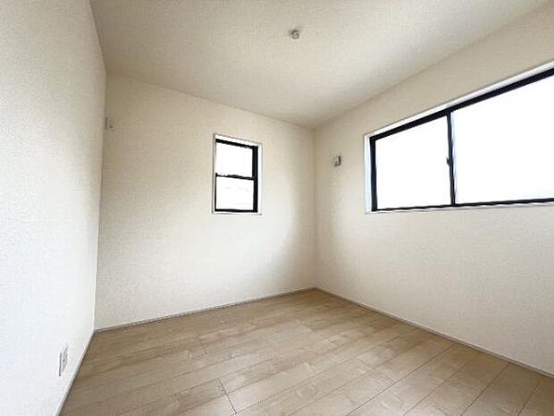 子供部屋にもちょうど良い大きさのお部屋です。