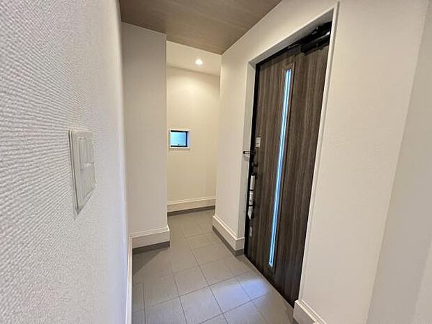 いつも気持ちよくご家族を迎えられる玄関です。