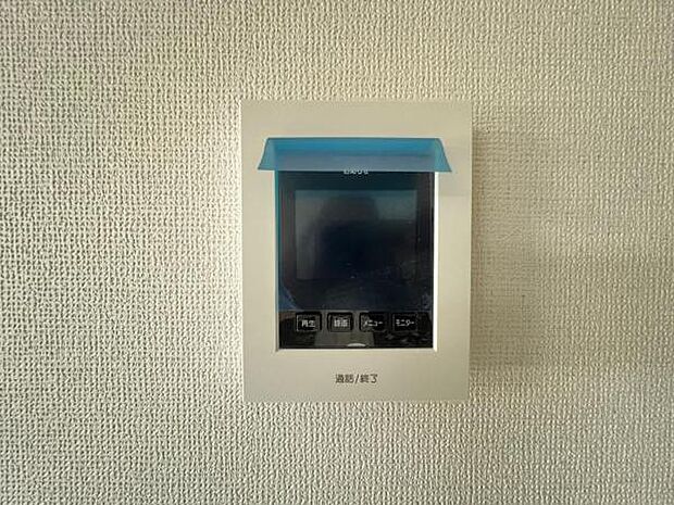 訪問者を確認できるTVモニター付きインターフォンです。