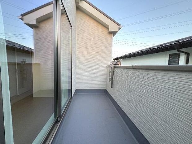 お洗濯ものを気持ち良く太陽の光で干せるのが嬉しいですね。