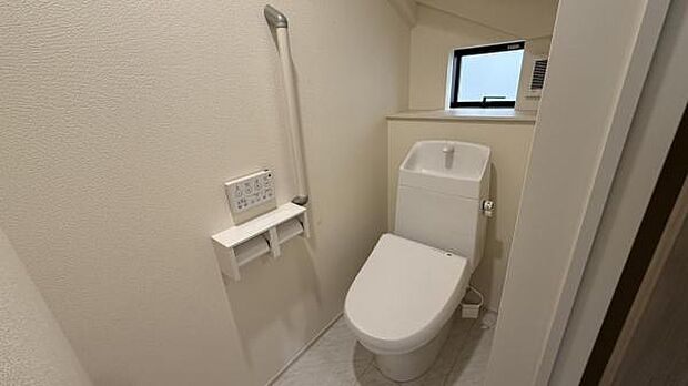 ほっと安らげるトイレ空間です。