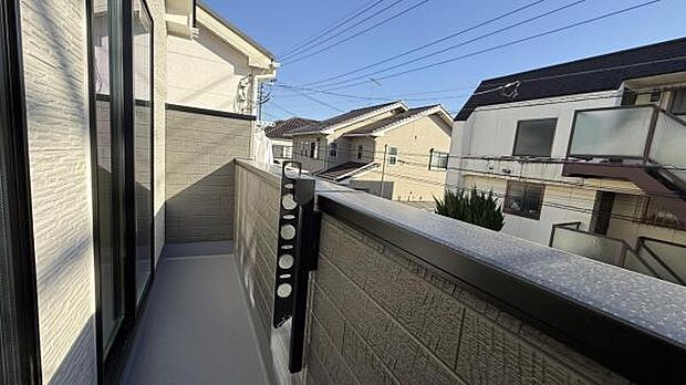 お洗濯ものを気持ち良く太陽の光で干せるのが嬉しいですね。