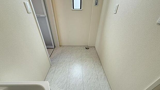 脱衣所は小さなお子様がいるご家庭にも重宝されます。