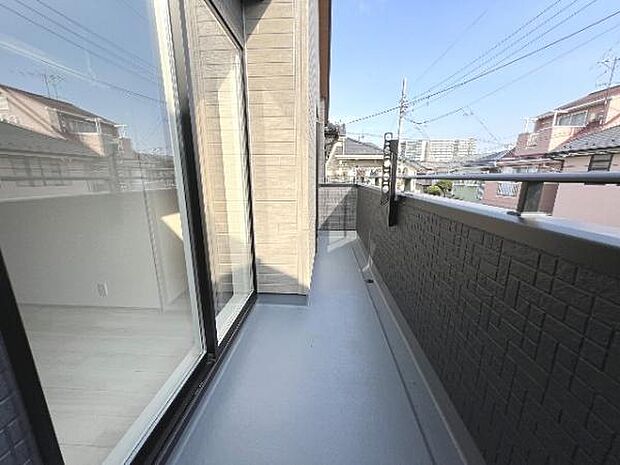 お洗濯ものを気持ち良く太陽の光で干せるのが嬉しいですね。