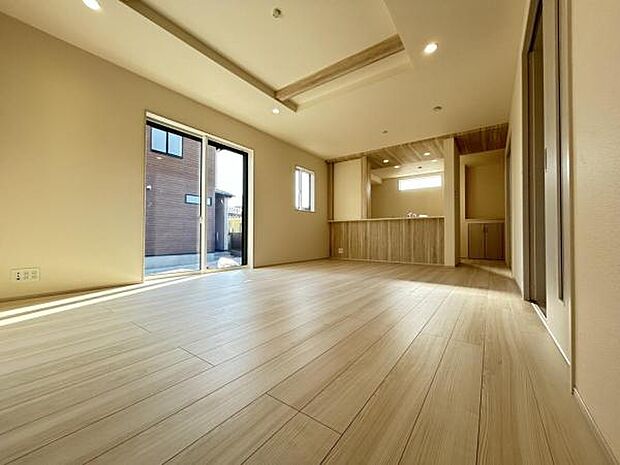 家族団らんの場所としてゆったりと居心地の良いリビングです。