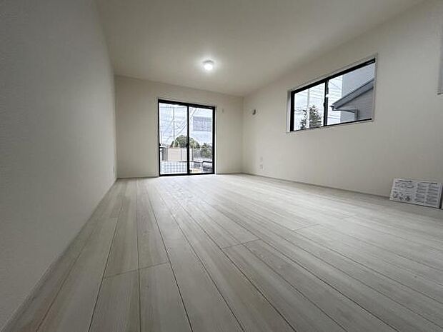 ご家族の温かい時間を演出するダイニングスペースです。