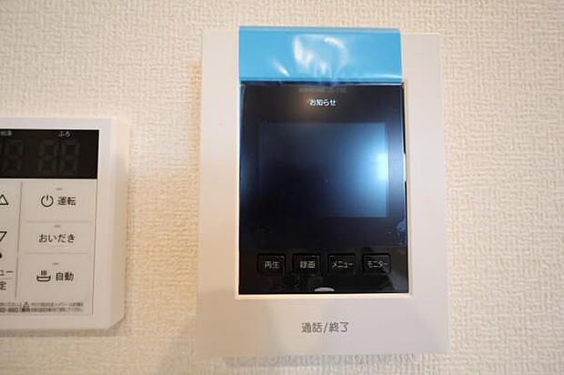 訪問者を確認できるTVモニター付きインターフォンです。