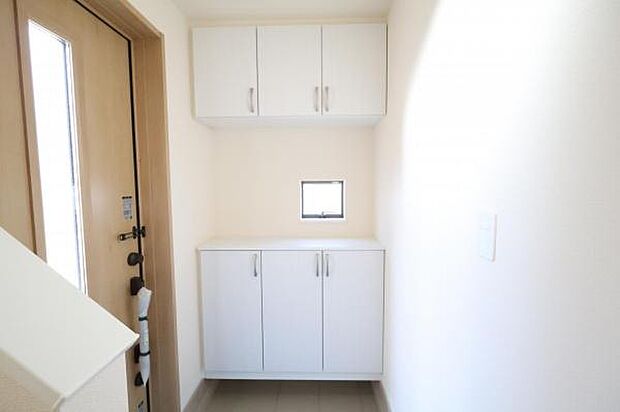 いつも気持ちよくご家族を迎えられる玄関です。