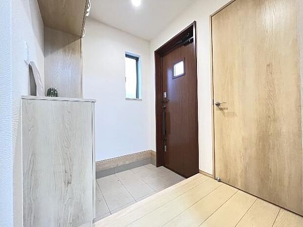 いつも気持ちよくご家族を迎えられる玄関です。