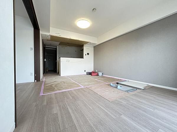 家族団らんの場所としてゆったりと居心地の良いリビングです。