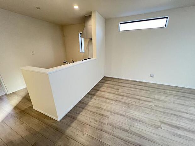 ご家族の温かい時間を演出するダイニングスペースです。