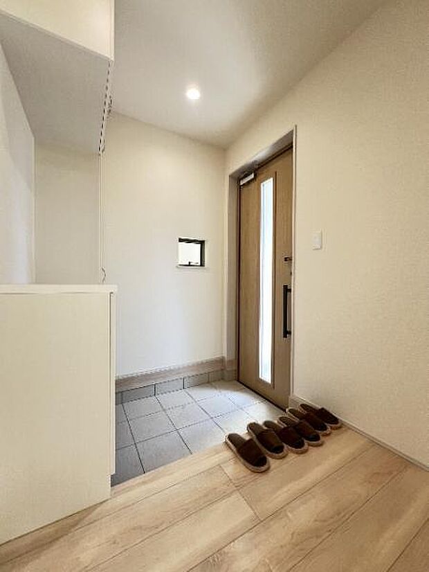 いつも気持ちよくご家族を迎えられる玄関です。