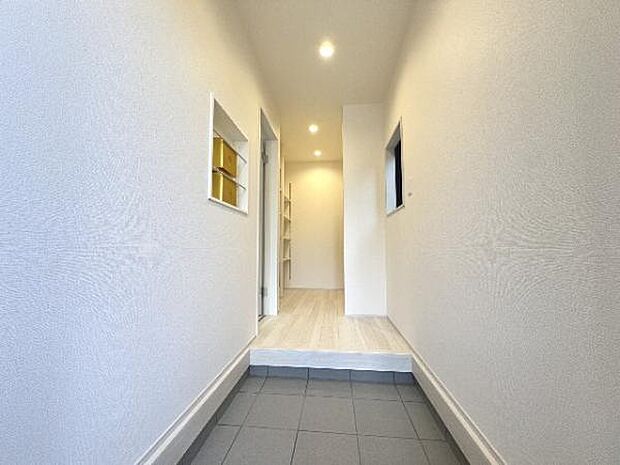 いつも気持ちよくご家族を迎えられる玄関です。